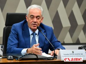 Senador Otto Alencar presidindo CCJ do Senado sobre terceirização de serviços e PEC 6x1